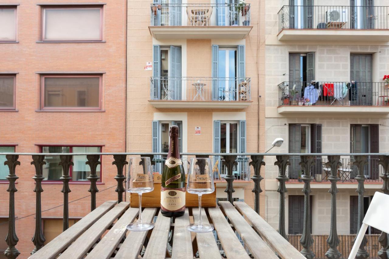 Aparteasy - Turo Park With Lovely Balcony Barcelona Exteriör bild