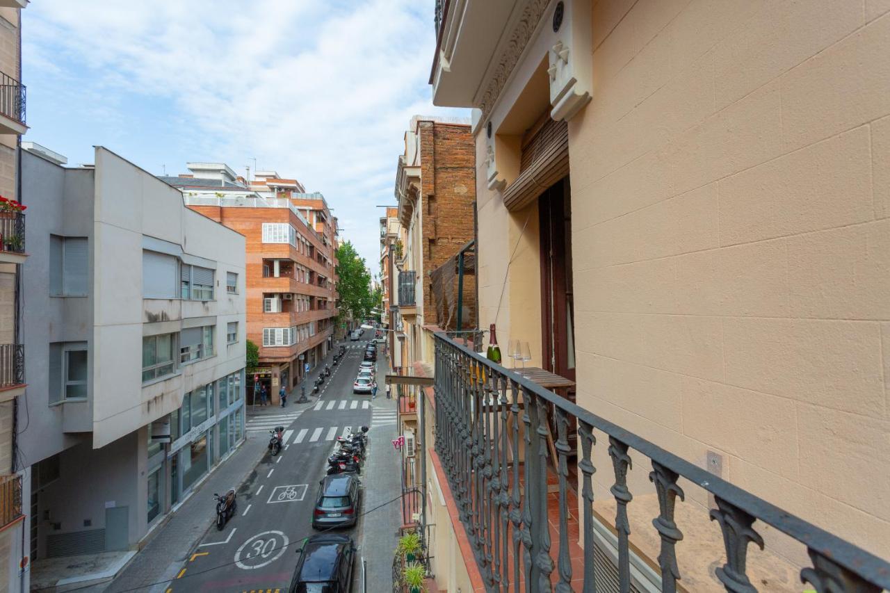 Aparteasy - Turo Park With Lovely Balcony Barcelona Exteriör bild